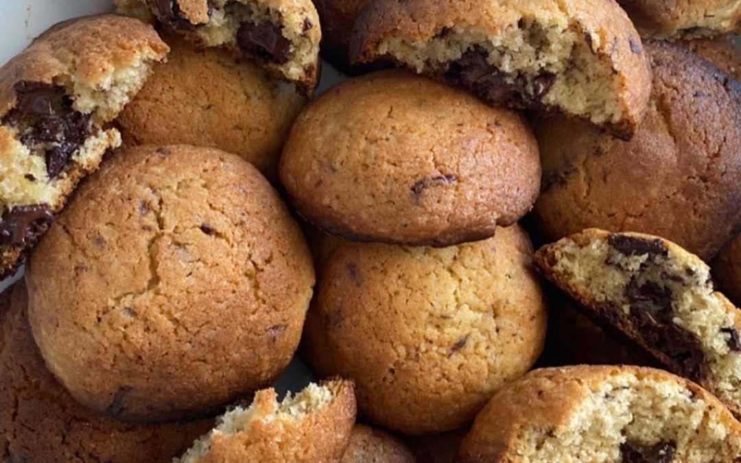 COOKIES AUX PEPITES DE CHOCOLAT.