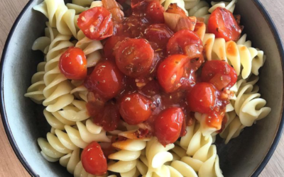 SAUCE TOMATE ITALIENNE AUX TOMATES CERISES ET CES FUSILLIS.