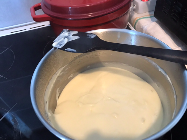 SAUCE BECHAMEL.