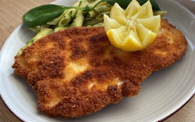 ESCALOPE MILANAISE PENNES AU PESTO A LA POUDRE D’AMANDE